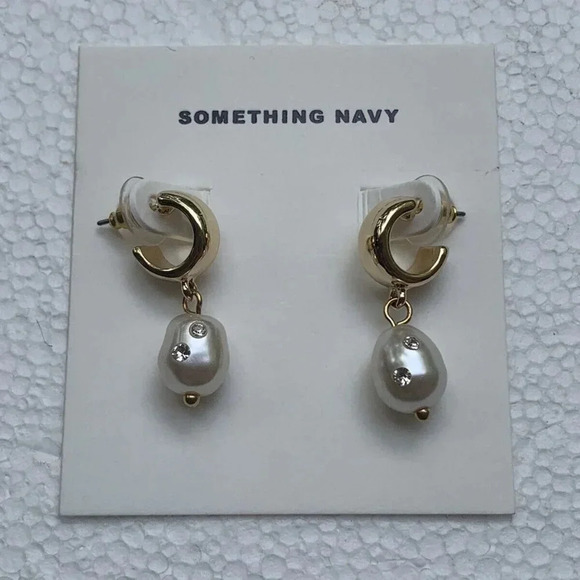 NEW Something Navy for Nordstrom Imitation Pearl Drop Statement Earrings - Picture 1 of 3